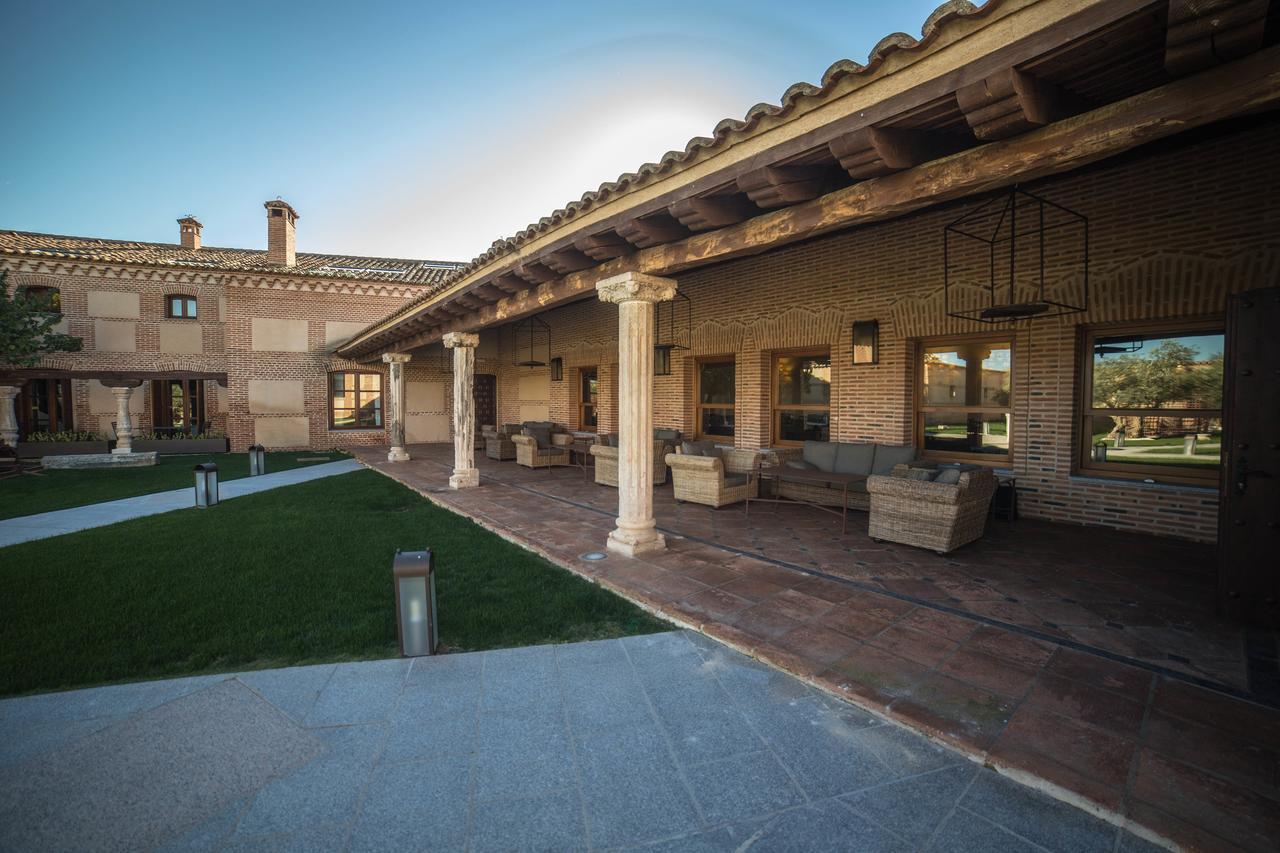 Posada Isabel De Castilla Madrigal de las Altas Torres Buitenkant foto