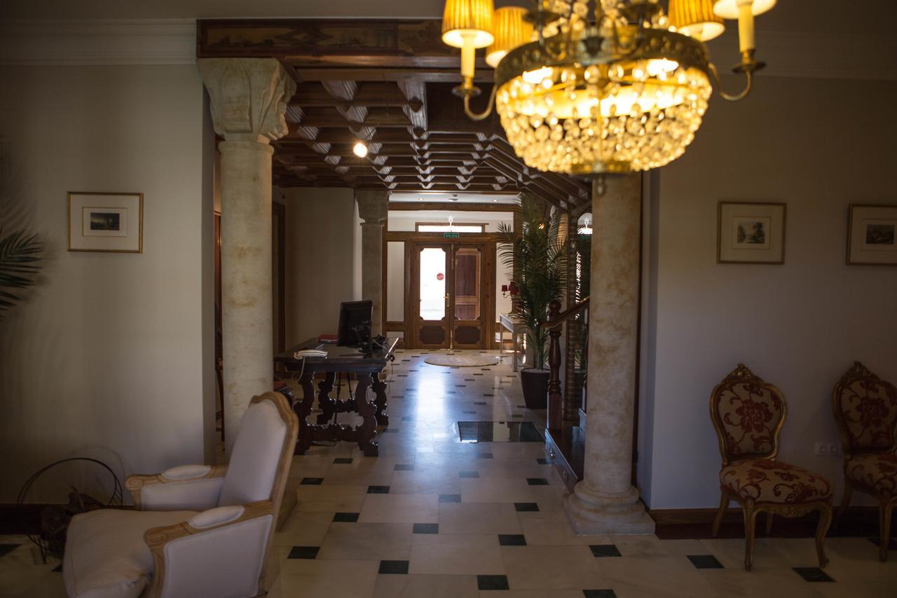 Posada Isabel De Castilla Madrigal de las Altas Torres Buitenkant foto
